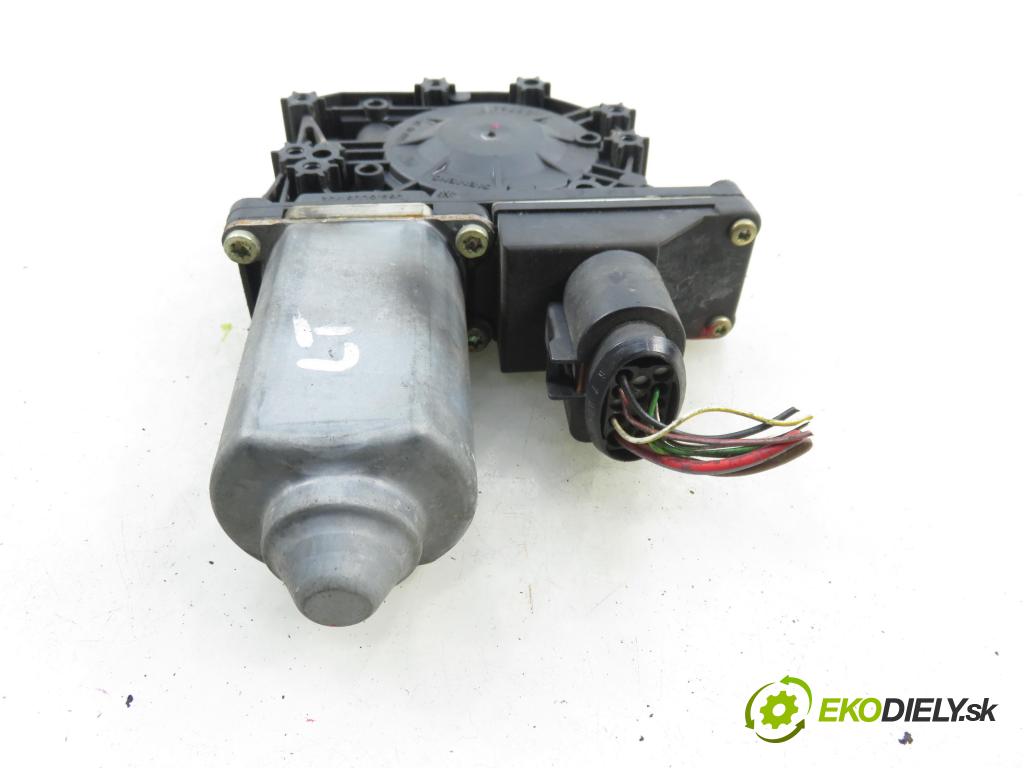 AUDI A3 (8L1) HB 2002 74,00 1.9 TDI - AXR 1896,00 Motorček sťahovania okien LT 8L4959801A