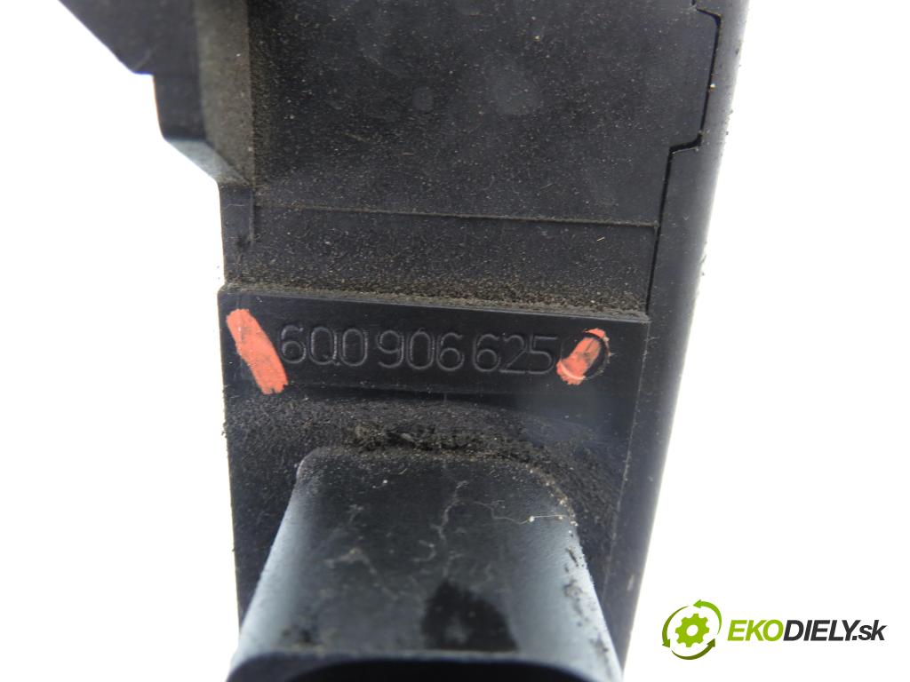 VW TOURAN (1T1, 1T2) MINIVAN 2004 100,00 2.0 TDI PD 16V 136 - AZV 1968,00 VENTIL magnetický 6Q0906625