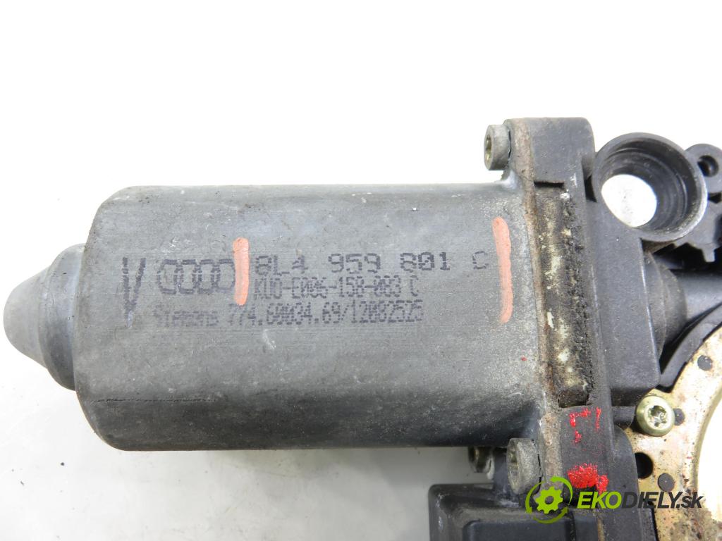 AUDI A3 (8L1) HB 2002 74,00 1.9 TDI - AXR 1896,00 Motorček sťahovania okien LP 8L4959801C