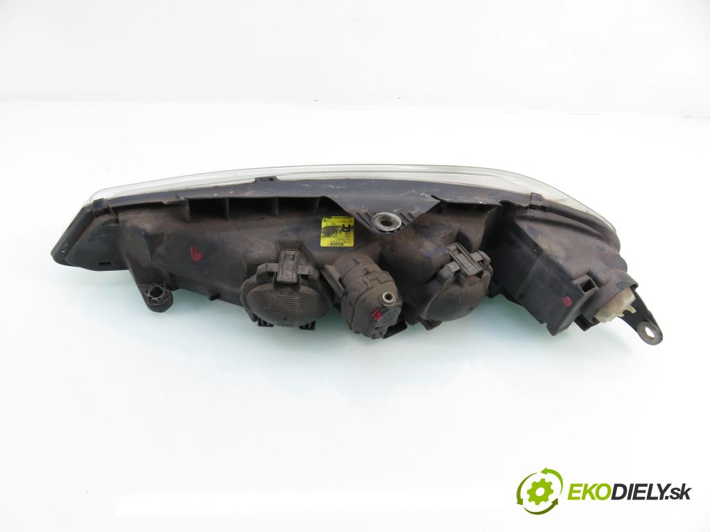 PEUGEOT 406 (8B) SEDAN 2001 66,00 2.0 HDI 90 - RHY (DW10TD) 1997,00 Svetlo PP 9630423177