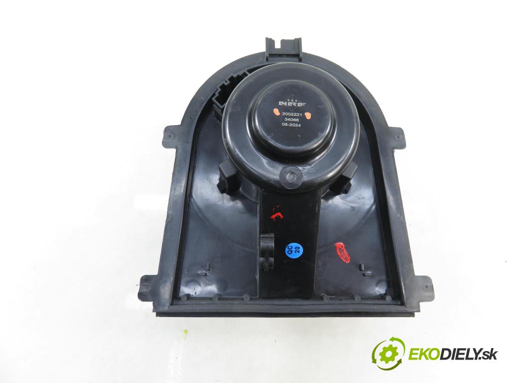 AUDI A3 (8L1) HB 2002 74,00 1.9 TDI - AXR 1896,00 Ventilátor vetráku 2002221