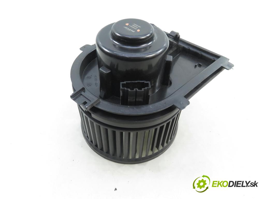 AUDI A3 (8L1) HB 2002 74,00 1.9 TDI - AXR 1896,00 Ventilátor vetráku 2002221