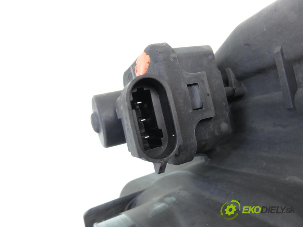 RENAULT ESPACE IV (JK0/1_) MINIVAN 2004 85,00 1.9 dCi 116 - F9Q 820 1870,00 světlo LP