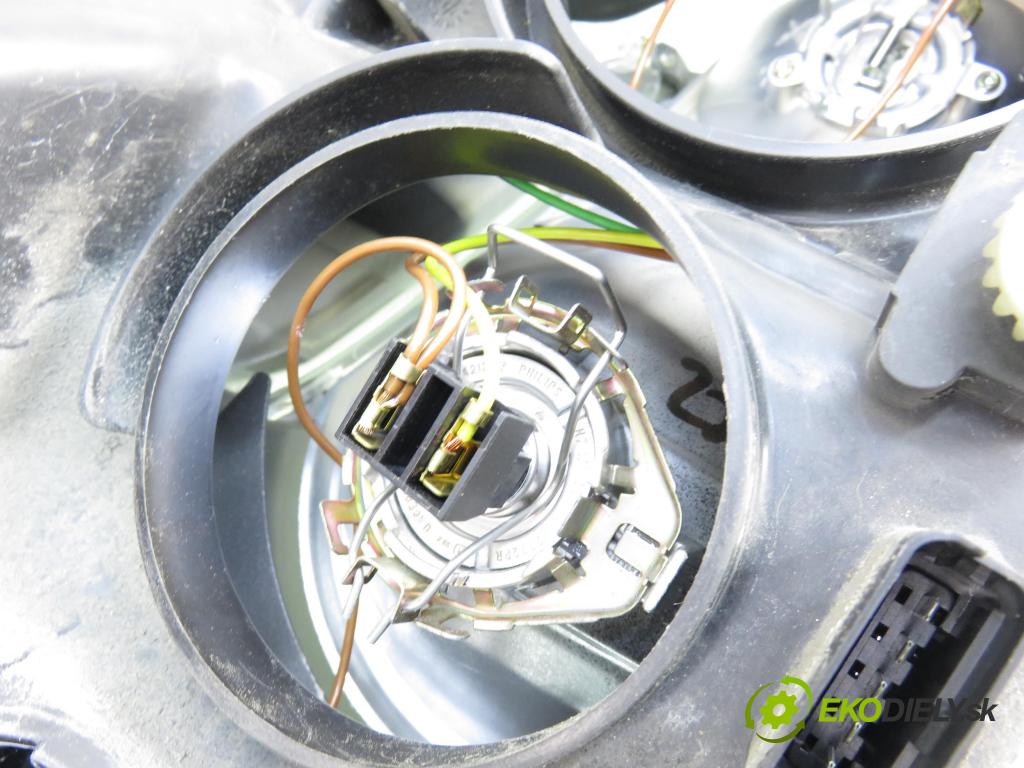 RENAULT ESPACE IV (JK0/1_) MINIVAN 2004 85,00 1.9 dCi 116 - F9Q 820 1870,00 světlo LP