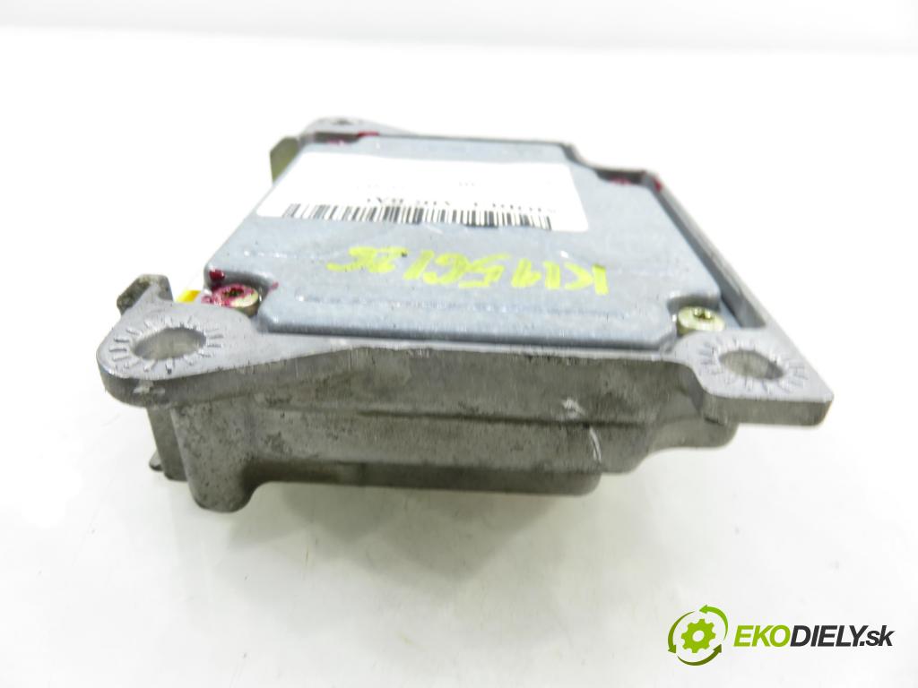 AUDI A3 (8L1) HB 2000 81,00 1.9 TDI - ASV 1896,00 MODUL air BAG 8L0959655K ; 0285001271