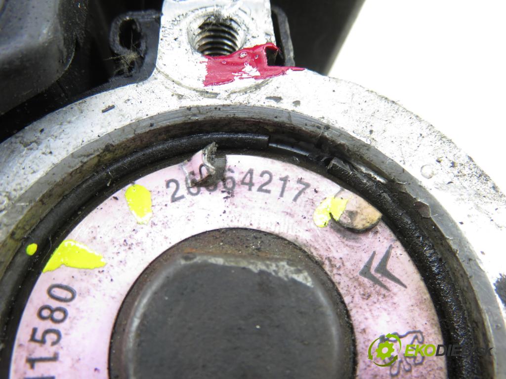 PEUGEOT 206 CC (2D) CABRIO 2002 80,00 1.6 16V - NFU 1587,00 Pumpa servočerpadlo 9631411580 ; 26064217 (Servočerpadlo)