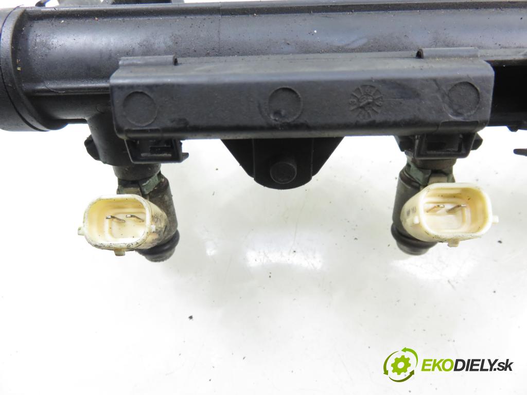 VW GOLF V (1K1) HB 2005 55,00 1.4 16V - BCA 1390,00 lišta vstřikovací 036031AC ; IWP163 (Vstřikovací lišta)