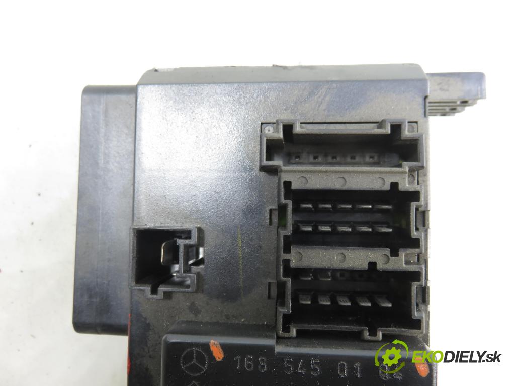 MERCEDES-BENZ KLASA A (W168) HB 2001 55,00 A 160 CDI 75 - OM 668.940 1689,00 prepínač svetlá 1685450104