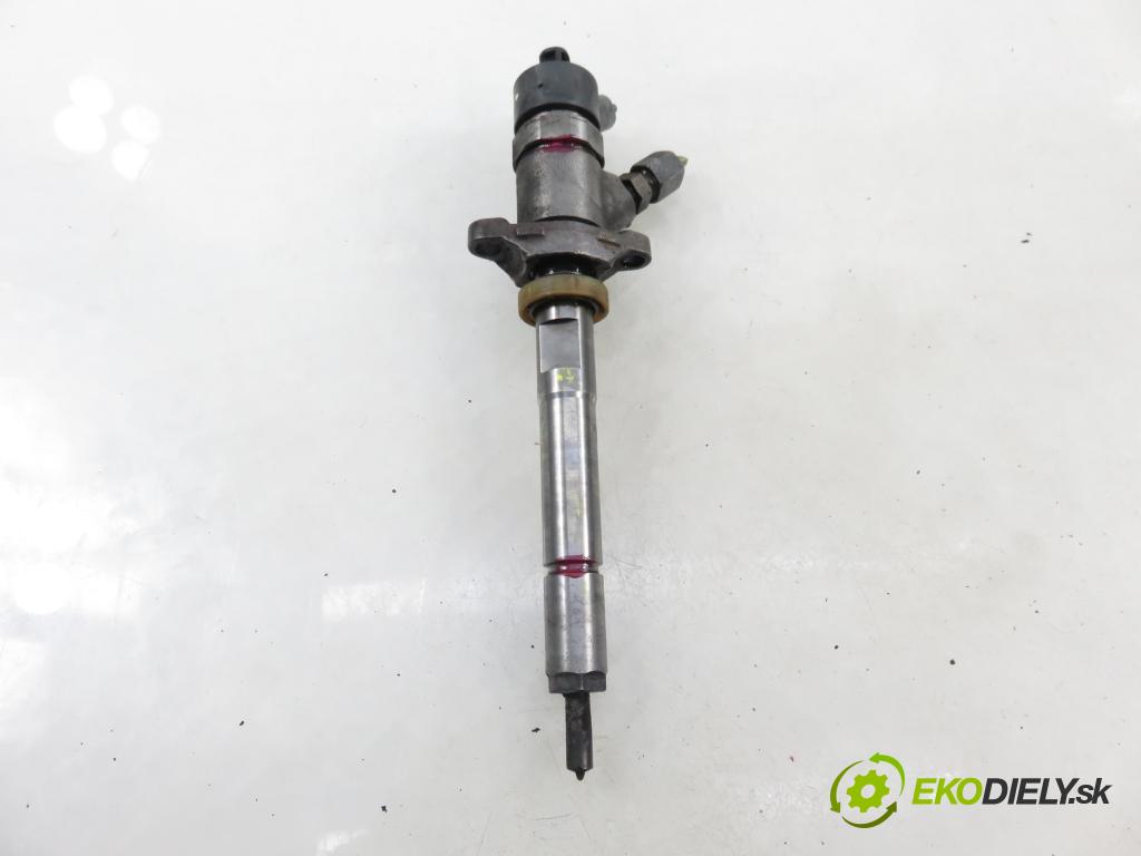 CITROEN XSARA PICASSO (N68) MINIVAN 2004 80,00 1.6 HDi 109 - 9HY (DV6TED4) 1560,00 vstrekovač 0445110188 (Vstrekovač paliva)