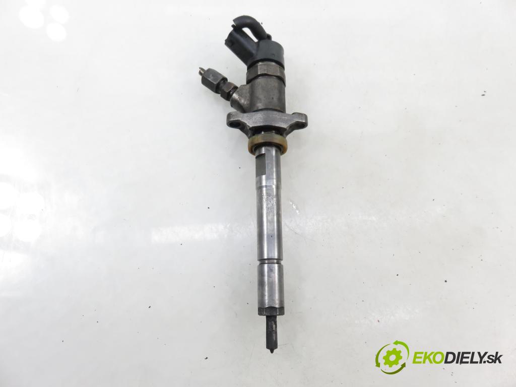 CITROEN XSARA PICASSO (N68) MINIVAN 2004 80,00 1.6 HDi 109 - 9HY (DV6TED4) 1560,00 vstrekovač 0445110188 (Vstrekovač paliva)