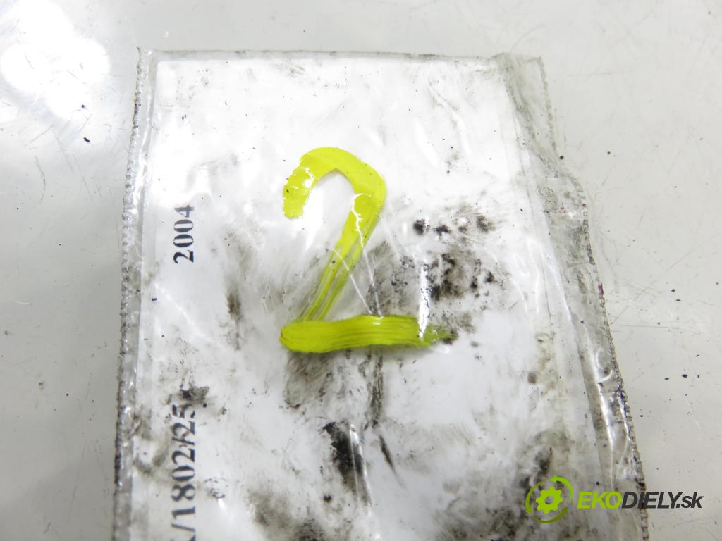 CITROEN XSARA PICASSO (N68) MINIVAN 2004 80,00 1.6 HDi 109 - 9HY (DV6TED4) 1560,00 vstrekovač 0445110188 (Vstrekovač paliva)