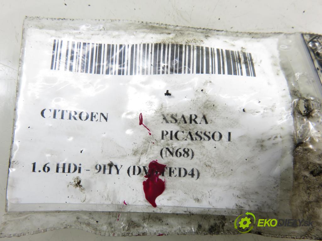 CITROEN XSARA PICASSO (N68) MINIVAN 2004 80,00 1.6 HDi 109 - 9HY (DV6TED4) 1560,00 vstrekovač 0445110188 (Vstrekovač paliva)