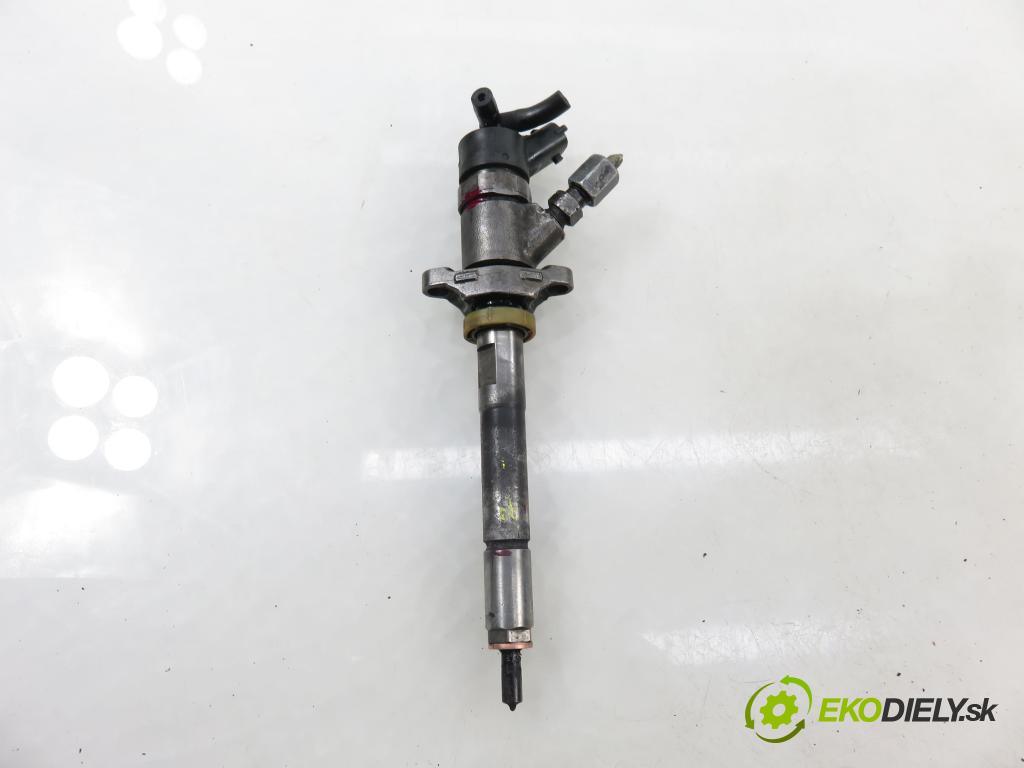 CITROEN XSARA PICASSO (N68) MINIVAN 2004 80,00 1.6 HDi 109 - 9HY (DV6TED4) 1560,00 vstrekovač 0445110188 (Vstrekovač paliva)