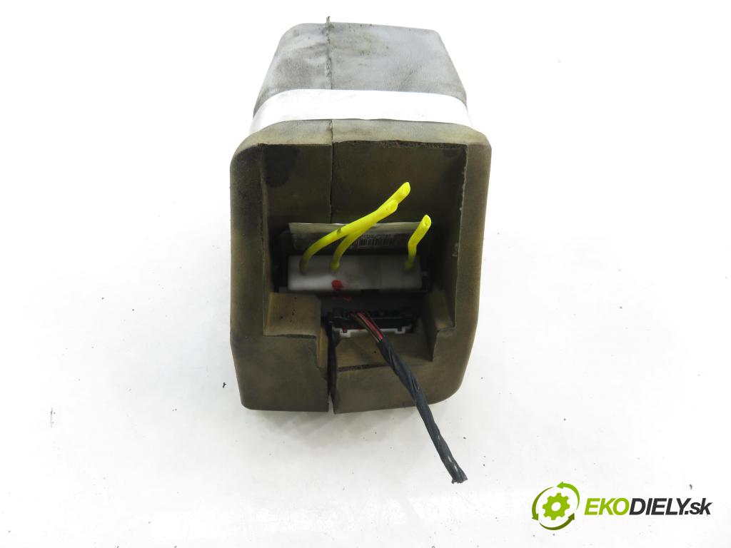 MERCEDES-BENZ KLASA A (W168) HB 2001 55,00 A 160 CDI 75 - OM 668.940 1689,00 pumpa zámku centrálneho 1688000148