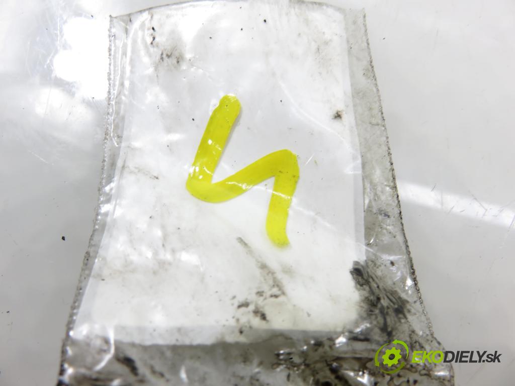 OPEL MERIVA A nadwozie wielkoprzestrzenne (MPV) (X03) HB 2004 74,00 1.7 CDTI 100 - Z 17 DTH 1686,00 vstrekovač 8973138612 (Vstrekovač paliva)