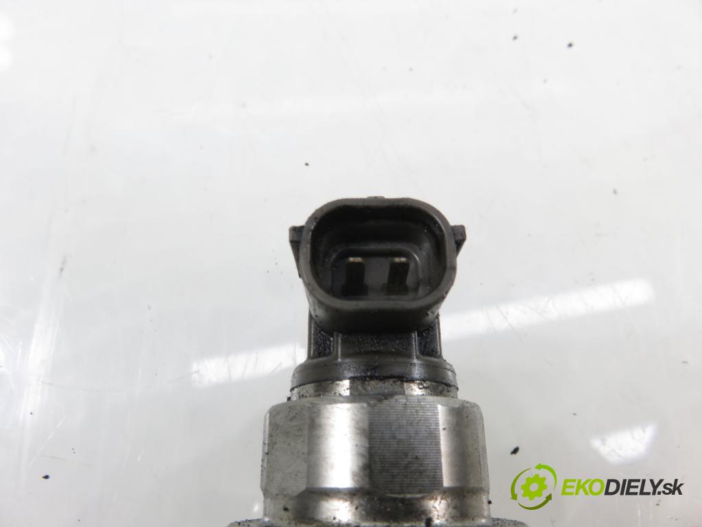 OPEL MERIVA A nadwozie wielkoprzestrzenne (MPV) (X03) HB 2004 74,00 1.7 CDTI 100 - Z 17 DTH 1686,00 vstřikovač 8973138612 (Vstřikovač paliva)