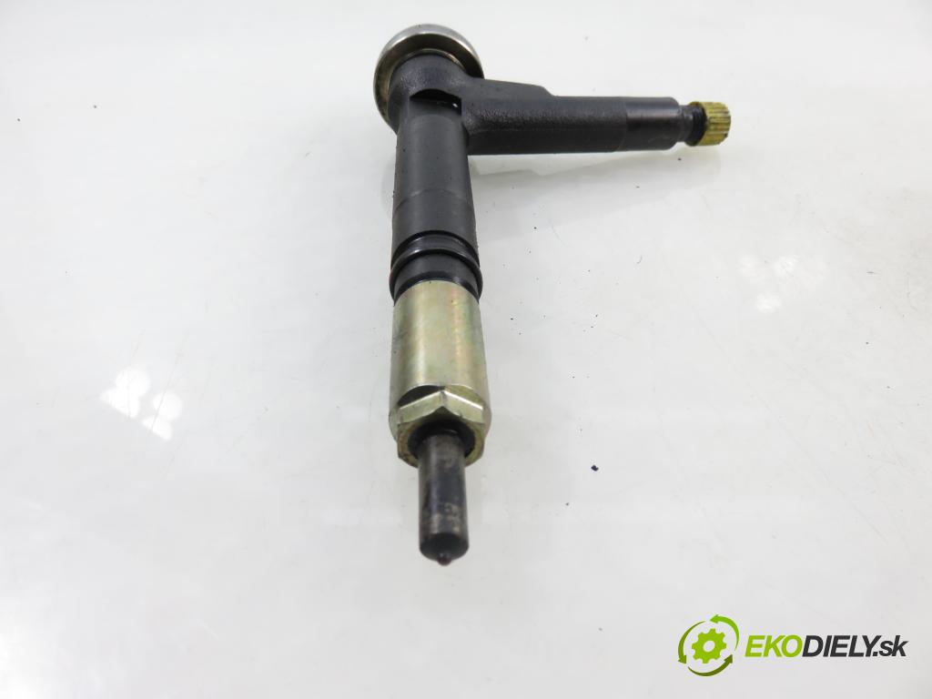 OPEL MERIVA A nadwozie wielkoprzestrzenne (MPV) (X03) HB 2004 74,00 1.7 CDTI 100 - Z 17 DTH 1686,00 vstrekovač 8973138612 (Vstrekovač paliva)