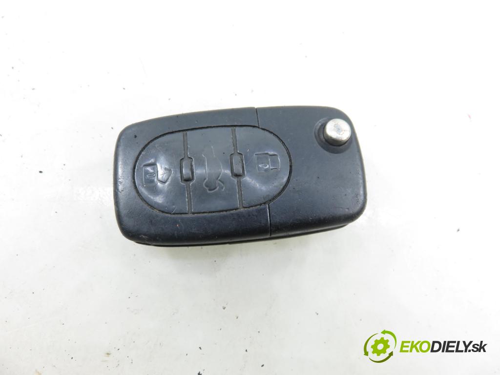 AUDI A3 (8L1) HB 2002 74,00 1.9 TDI - AXR 1896,00 spinačka / zámky 4B0905851G