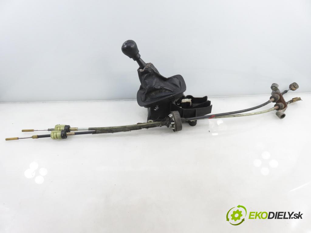 OPEL ZAFIRA A Nadwozie Wielkopojemne (MPV) (T98)  MINIVAN 2001 74,00 2.0 DTI 16V 101 - Y 20 DTH 1995,00 ZVEDÁK: