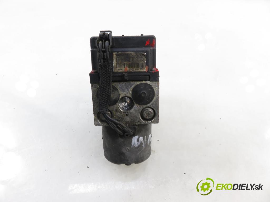 VW PASSAT B5.5 (3B3) SEDAN 2001 96,00 1.9 TDI - AWX 1896,00 pumpa ABS 0273004573 (Pumpa ABS)