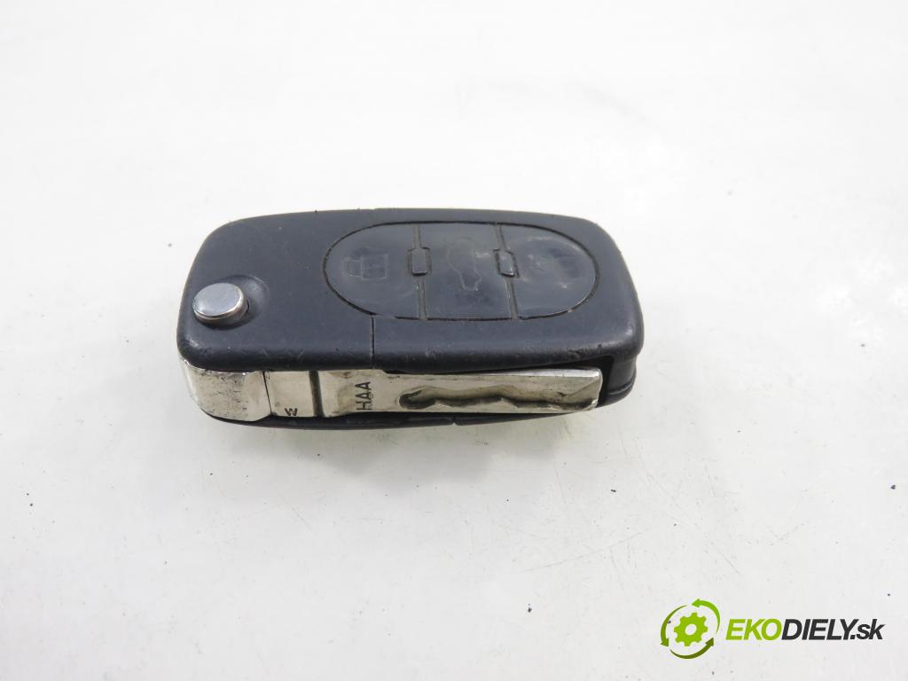 AUDI A3 (8L1) HB 2001 92,00 1.8 - AGN 1781,00 spinačka / zámky 4B0905851C