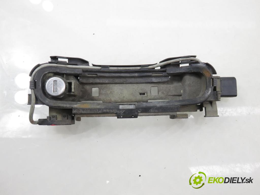 AUDI A3 (8L1) HB 2001 92,00 1.8 - AGN 1781,00 spinačka / zámky 4B0905851C