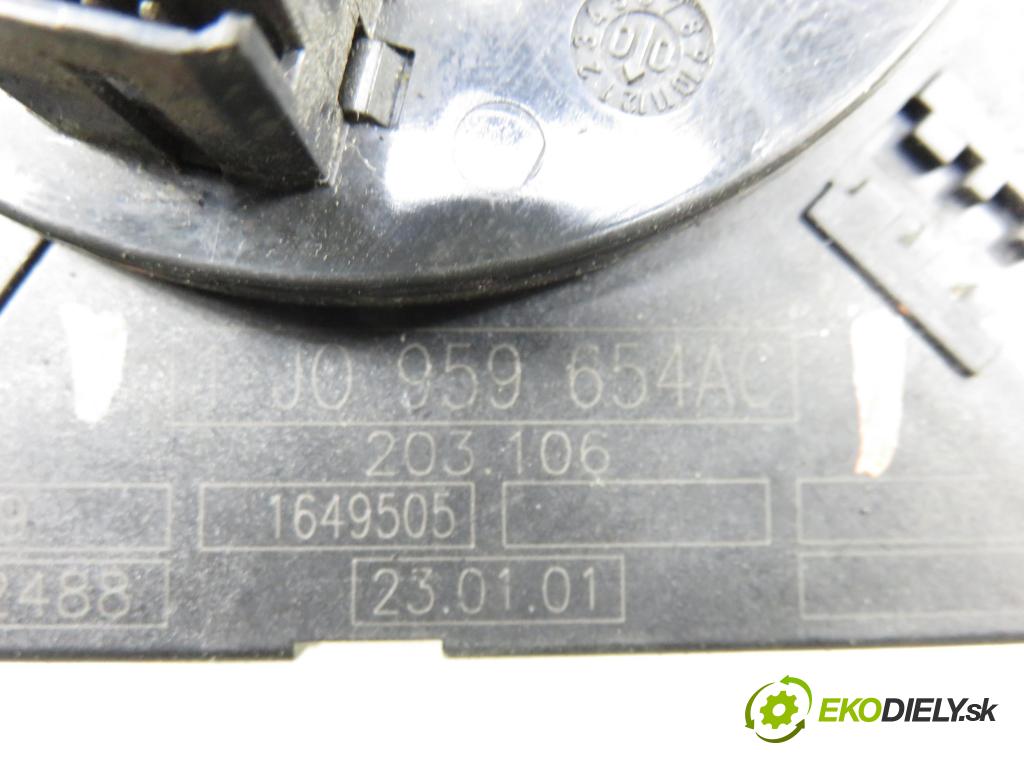 AUDI A3 (8L1) HB 2001 92,00 1.8 - AGN 1781,00 PÁSKA: air BAG 1J0959654AC