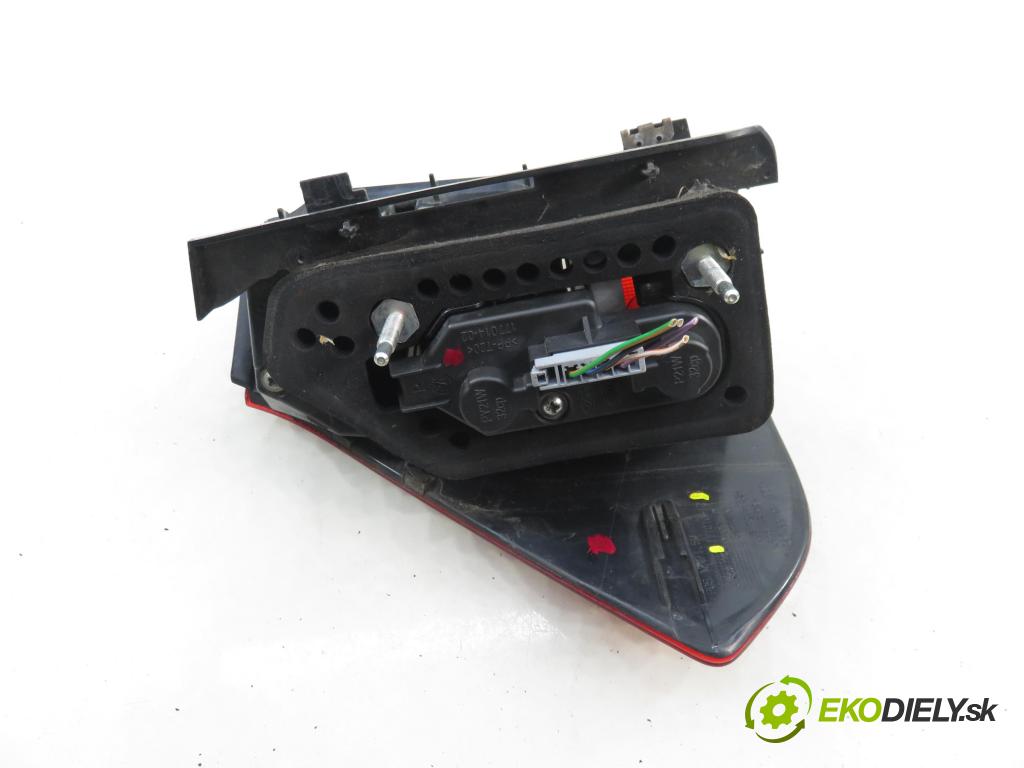 FORD GALAXY (WA6) VAN 2012 103,00 2.0 TDCi - UFWA 1997,00 Svetlo pravé zadné 17701012