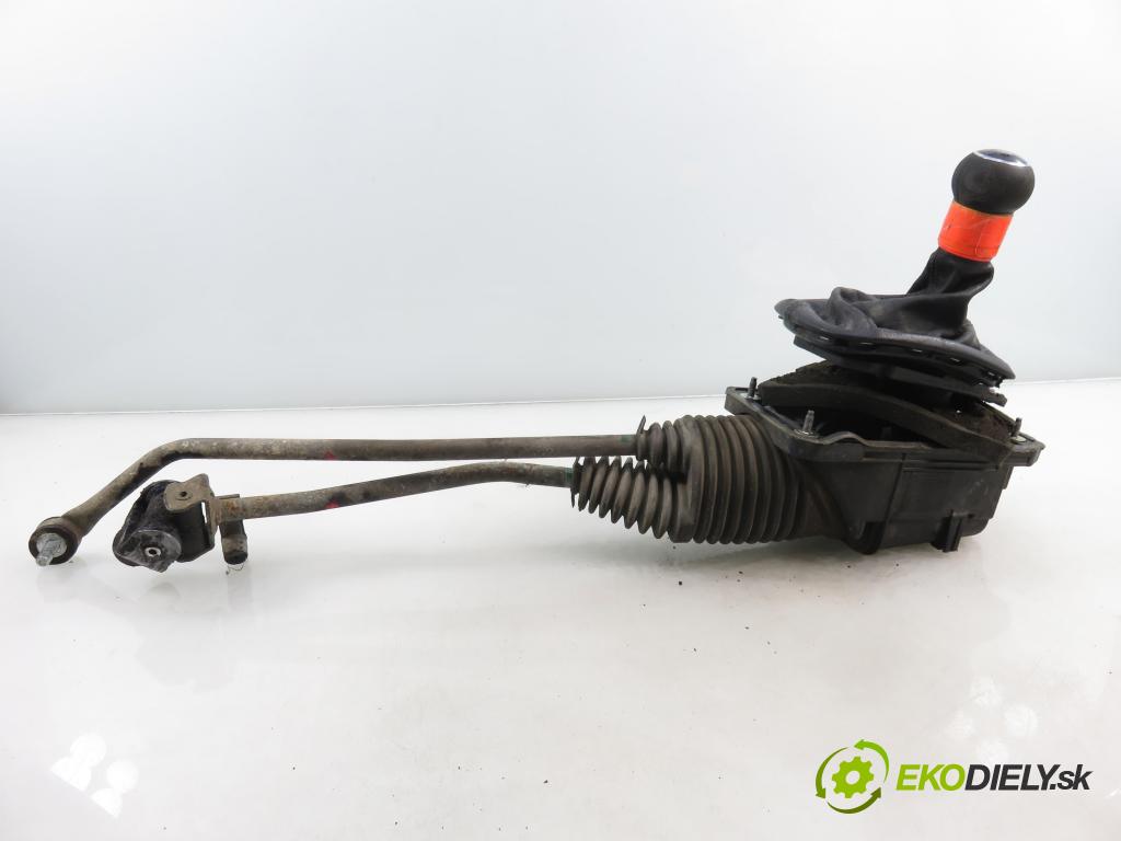VW PASSAT B5.5 (3B3) SEDAN 2001 96,00 1.9 TDI - AWX 1896,00 ZVEDÁK: 4B0711025E