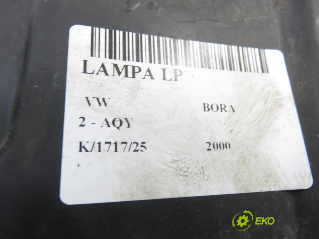 VW BORA (1J2) SEDAN 2000 85,00 2 - AQY 1984,00 Svetlo LP