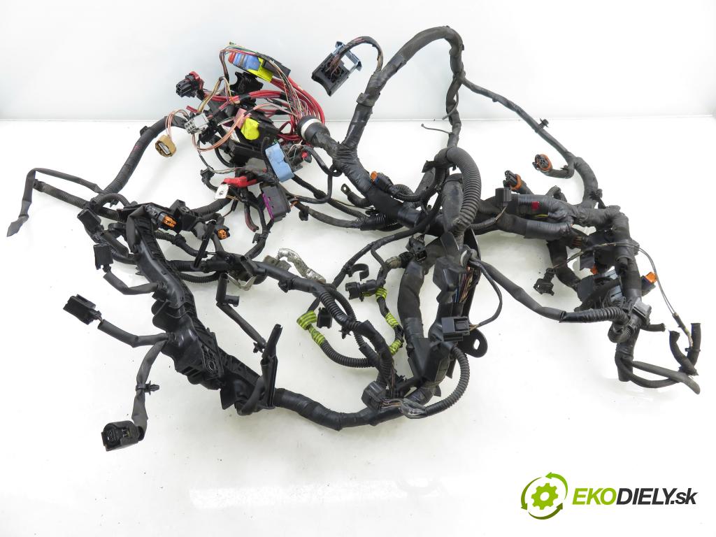 RENAULT MASTER III Platforma / podwozie (EV, HV, UV) KABINA/PLATFORMA 2016 120,00 2.3 dCi 165 FWD - M9T 702 2298,00 BALÍČEK: elektrická Motor 