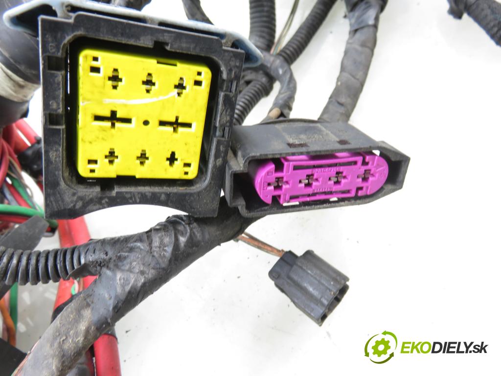 RENAULT MASTER III Platforma / podwozie (EV, HV, UV) KABINA/PLATFORMA 2016 120,00 2.3 dCi 165 FWD - M9T 702 2298,00 BALÍČEK: elektrická Motor