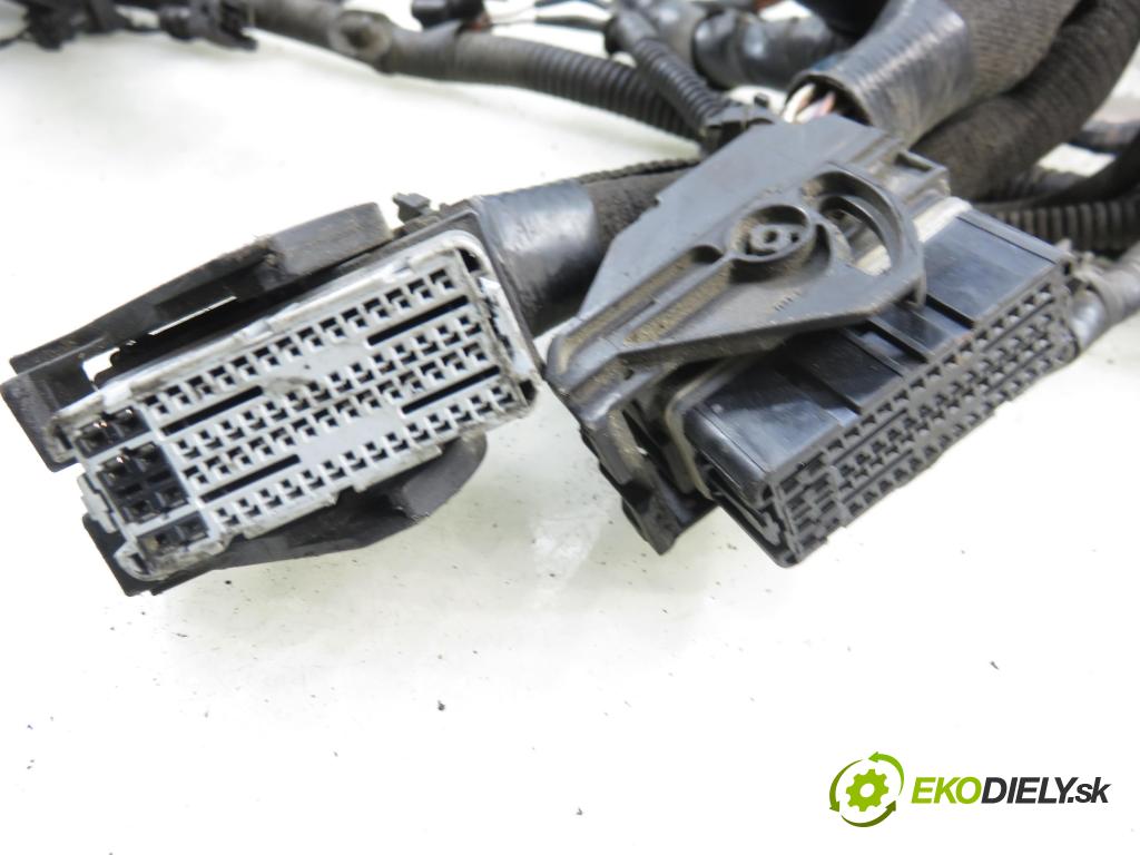 RENAULT MASTER III Platforma / podwozie (EV, HV, UV) KABINA/PLATFORMA 2016 120,00 2.3 dCi 165 FWD - M9T 702 2298,00 BALÍČEK: elektrická Motor