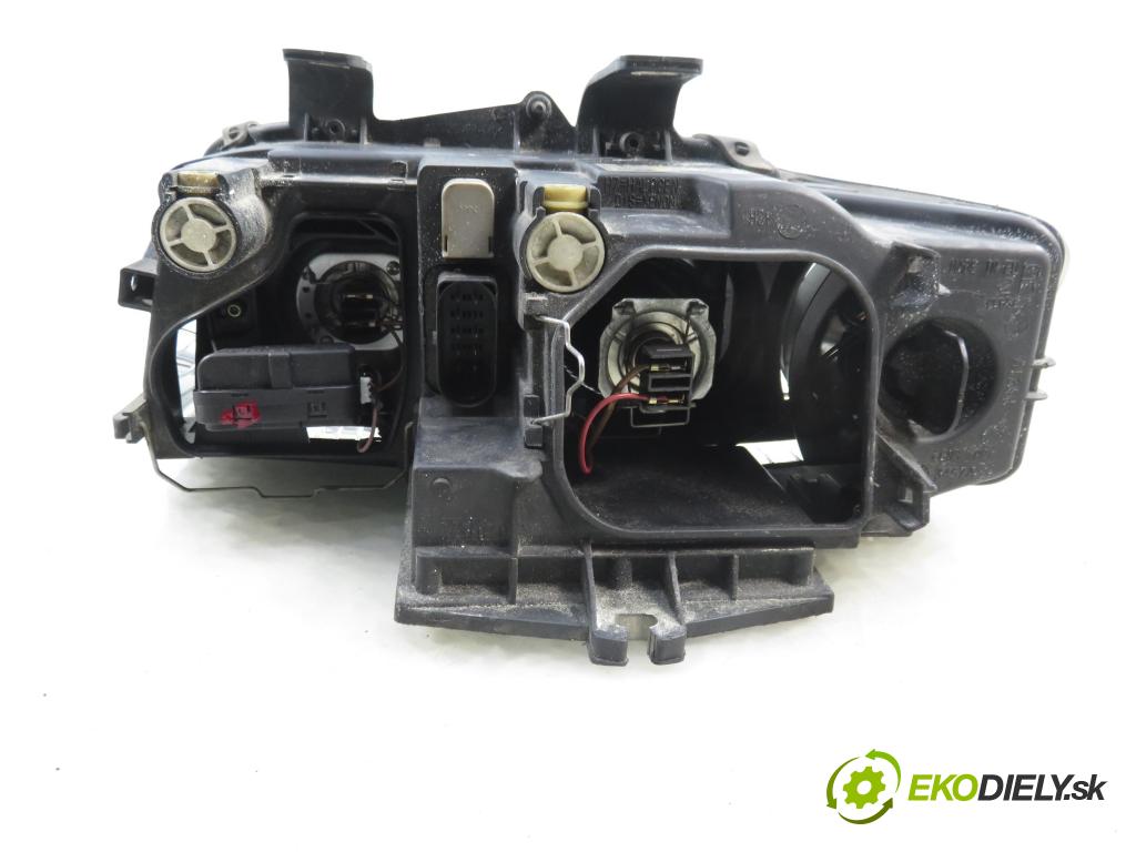 AUDI A4 Avant (8E5, B6) KOMBI 2003 96,00 1.9 TDI PD 130 - AVF 1896,00 Svetlo PP 8E0941004F