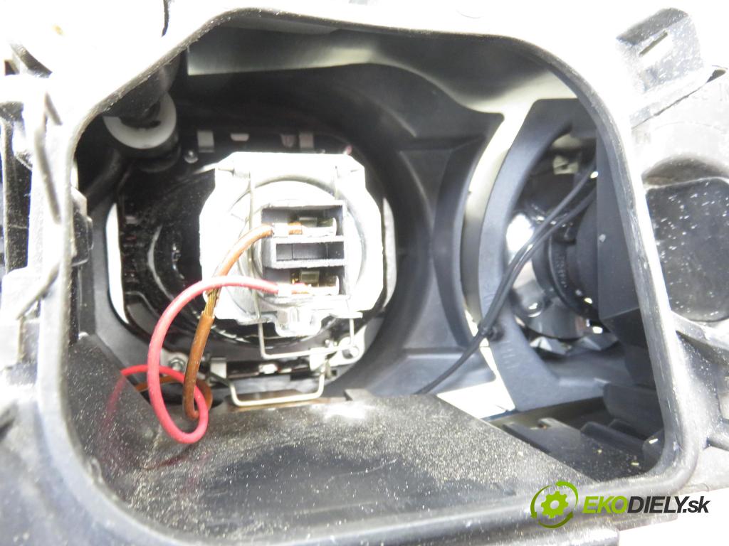 AUDI A4 Avant (8E5, B6) KOMBI 2003 96,00 1.9 TDI PD 130 - AVF 1896,00 Svetlo PP 8E0941004F