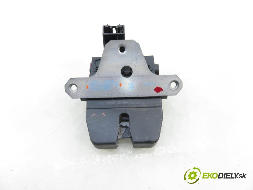 FORD S-MAX (WA6) MINIVAN 2012 118,00 1.6 EcoBoost - JTWB 1596,00 zámok dverí kufor EL. 8M51R442A66CB