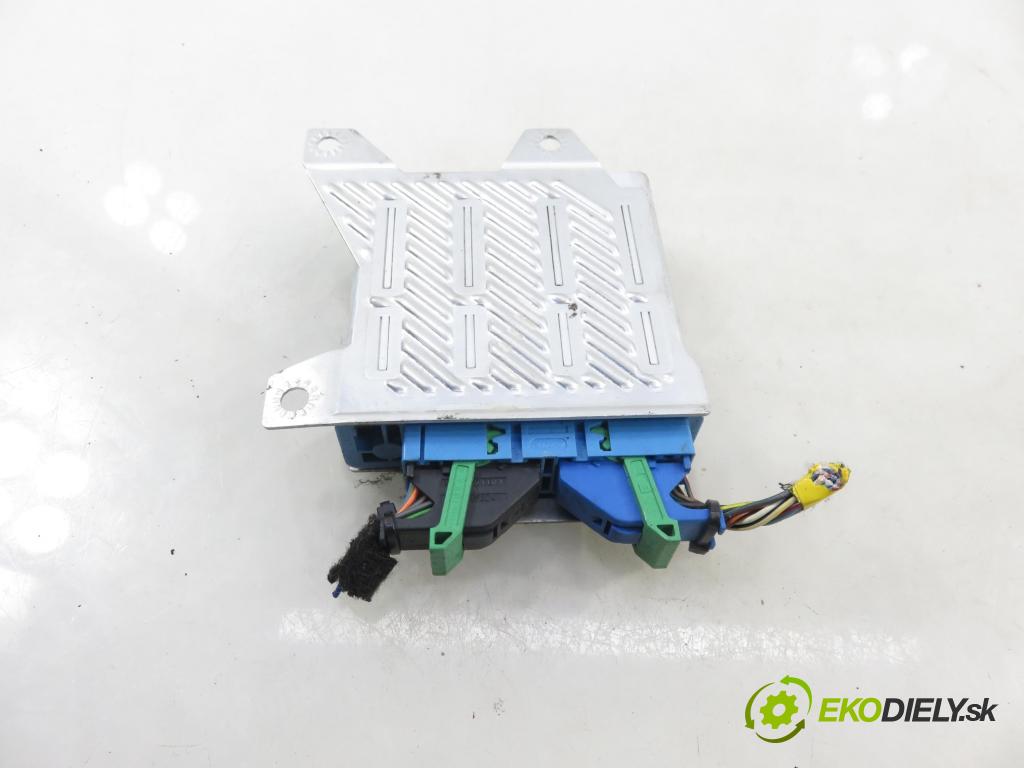 FIAT IDEA (350_) HB 2005 0,00 1.3 D Multijet - 188 A9.000 1248,00 MODUL air BAG 51752040