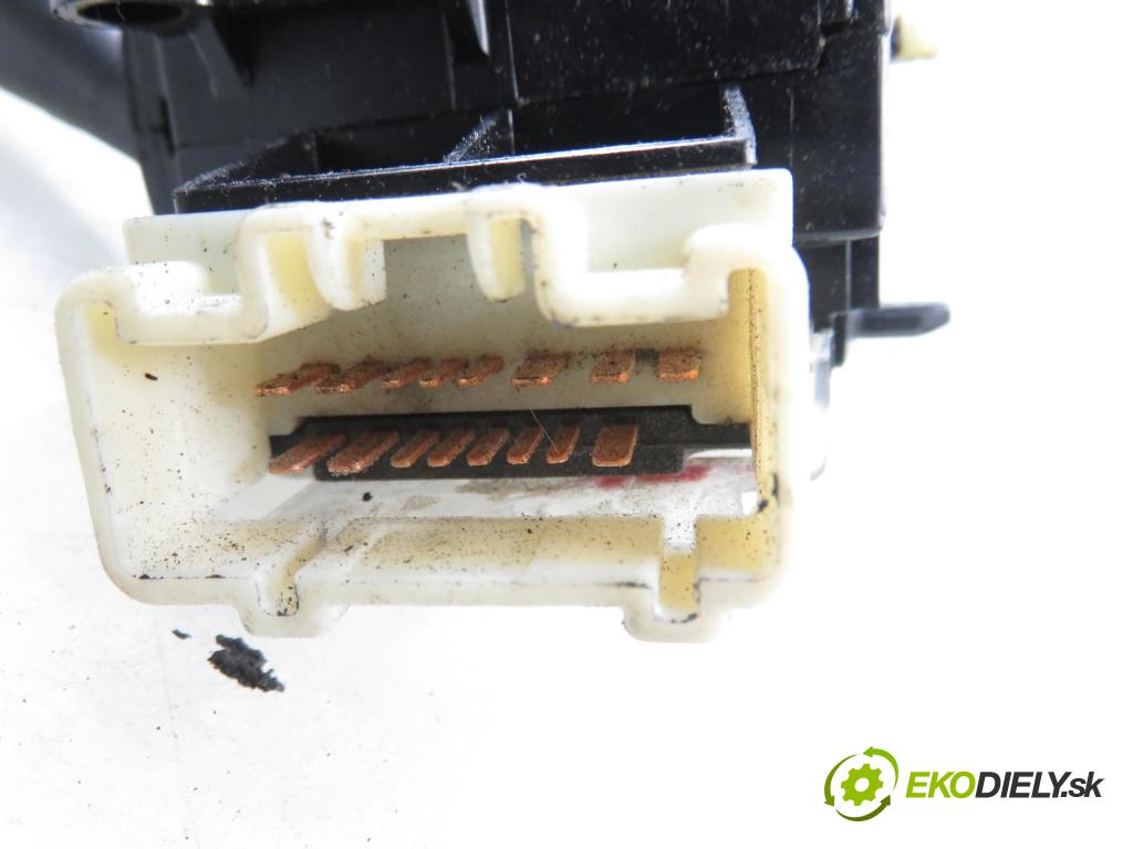 TOYOTA AVENSIS VERSO (_M2_) MINIVAN 2004 85,00 2.0 D (CLM20_) - 1CD-FTV 1995,00 / páčka ľavá strana 8414044030