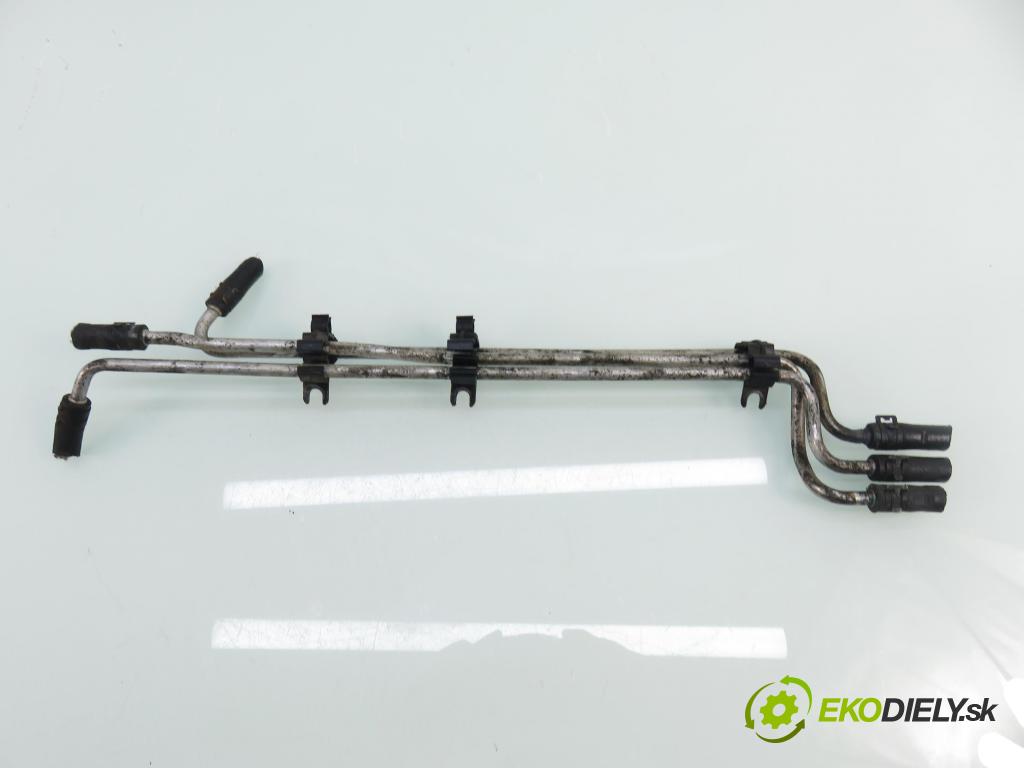 VW GOLF PLUS (5M1, 521) HB 2006 66,00 1.9 TDI - BRU 1896,00 rúrka paliva