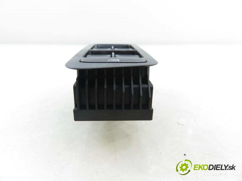 VW GOLF VII Variant (BA5, BV5) KOMBI 2019 850,00 1.6 TDI CR 115 - DGTE 1598,00 Panel ovládania okien 5G0959857D