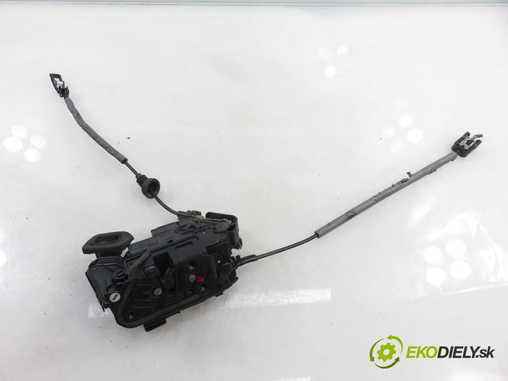 VW GOLF VII Variant (BA5, BV5) KOMBI 2019 850,00 1.6 TDI CR 115 - DGTE 1598,00 zámok 5TA839015E