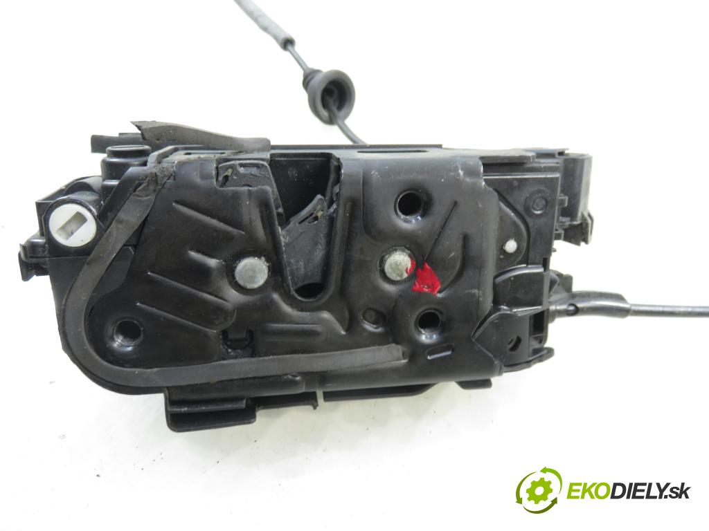 VW GOLF VII Variant (BA5, BV5) KOMBI 2019 850,00 1.6 TDI CR 115 - DGTE 1598,00 zámok 5TA839015E