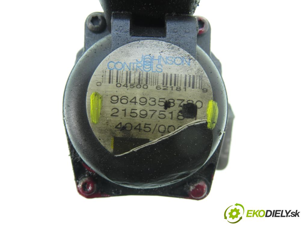 CITROEN XSARA PICASSO (N68) MINIVAN 2004 80,00 1.6 HDi 109 - 9HY (DV6TED4) 1560,00 VENTIL: EGR 9649358780 ; 215975181