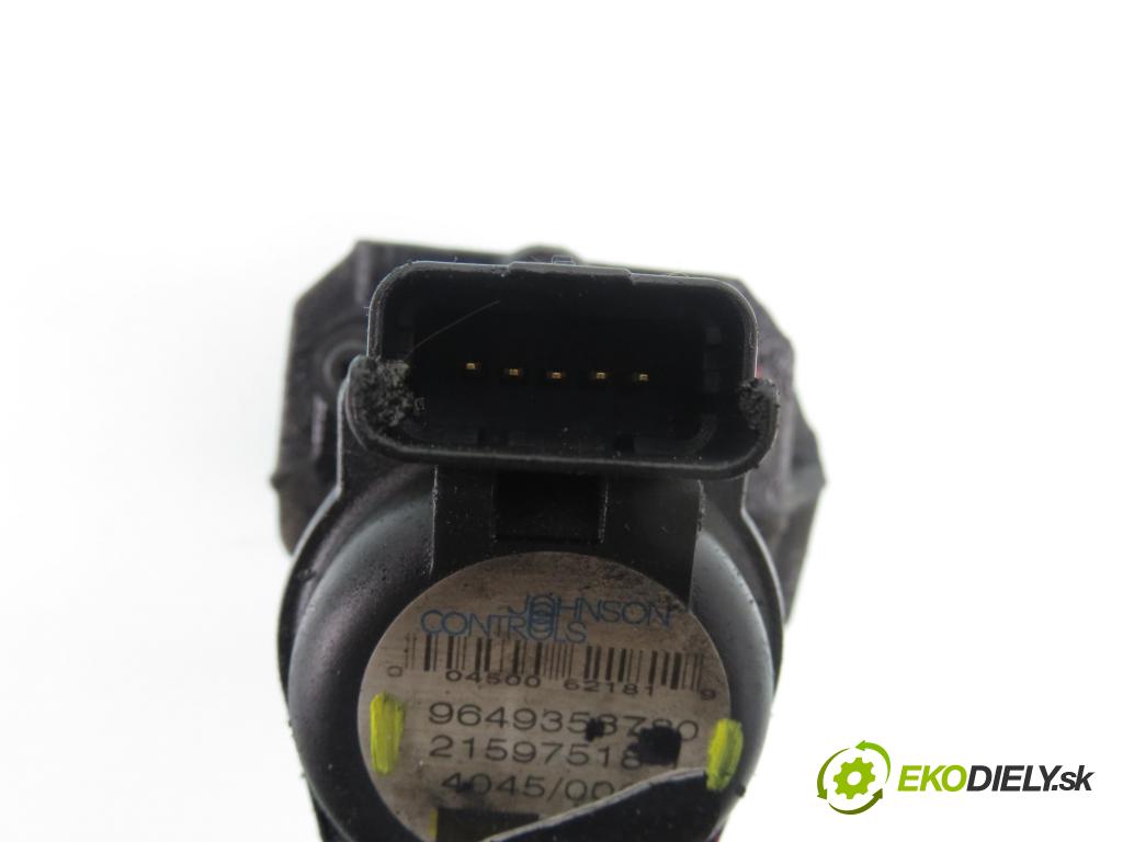 CITROEN XSARA PICASSO (N68) MINIVAN 2004 80,00 1.6 HDi 109 - 9HY (DV6TED4) 1560,00 VENTIL: EGR 9649358780 ; 215975181