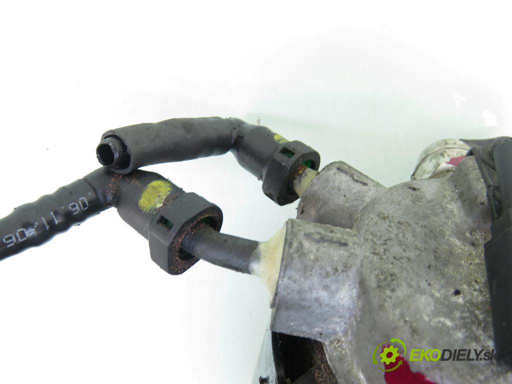 KIA SPORTAGE (SL) SUV 2011 100,00 2.0 CRDi AWD 136 - D4HA 1995,00 obal filtra paliva  (Kryt palivového filtru)