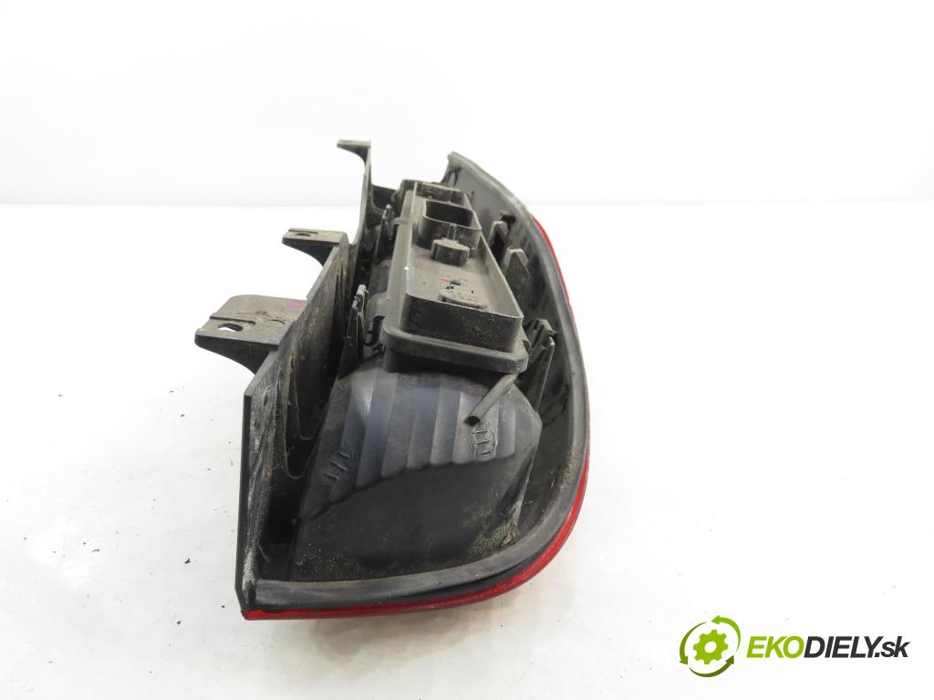 MERCEDES-BENZ VITO Autobus (W639) BUS 2005 110,00 115 CDI 150 - OM 646.982 2148,00 Svetlo ľavé zadné