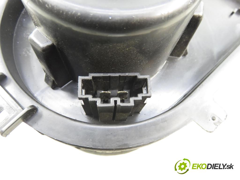 AUDI A3 (8L1) HB 1999 81,00 1.9 TDI 110 - AHF 1896,00 Ventilátor vetráku TG26