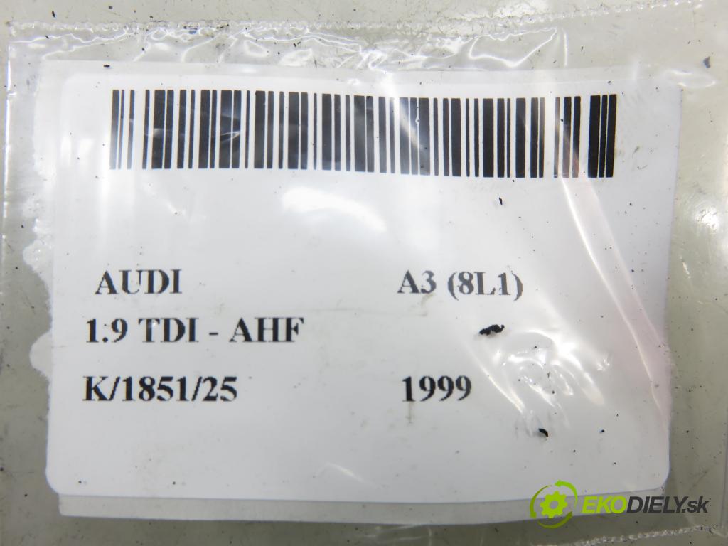 AUDI A3 (8L1) HB 1999 81,00 1.9 TDI 110 - AHF 1896,00 Ventilátor vetráku TG26