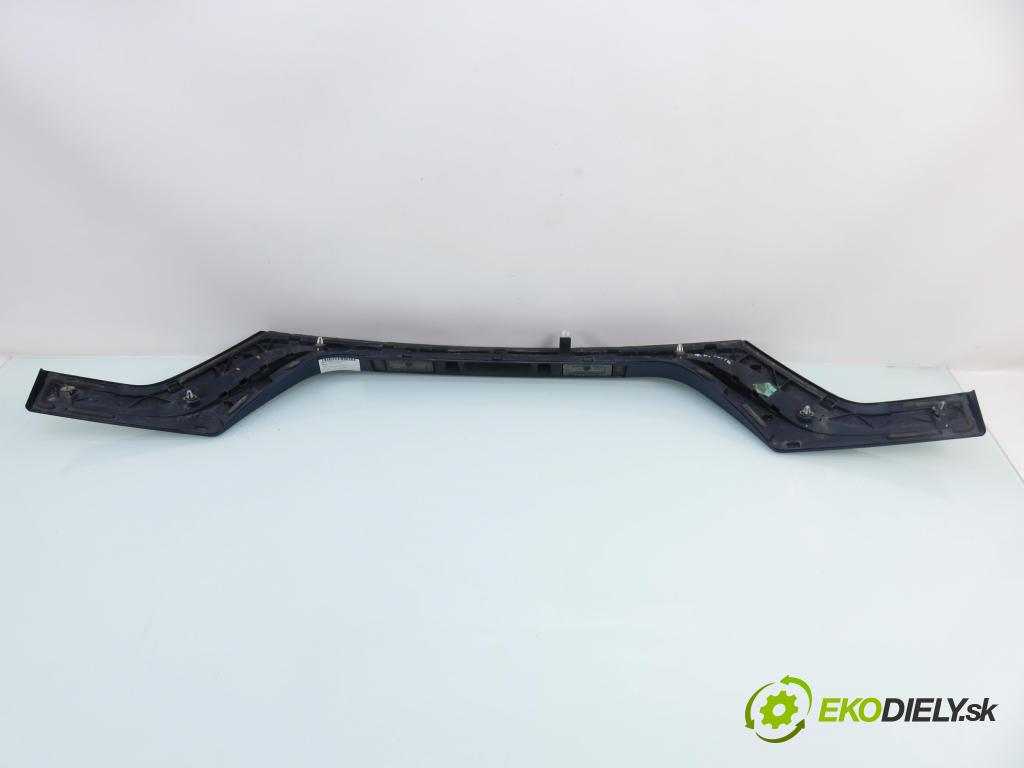 BMW X3 (E83) SUV 2004 110,00 2.0 d 150 - M47 D20 (204D4) 1995,00 zadní část - čelo dveří kufr 51137052452