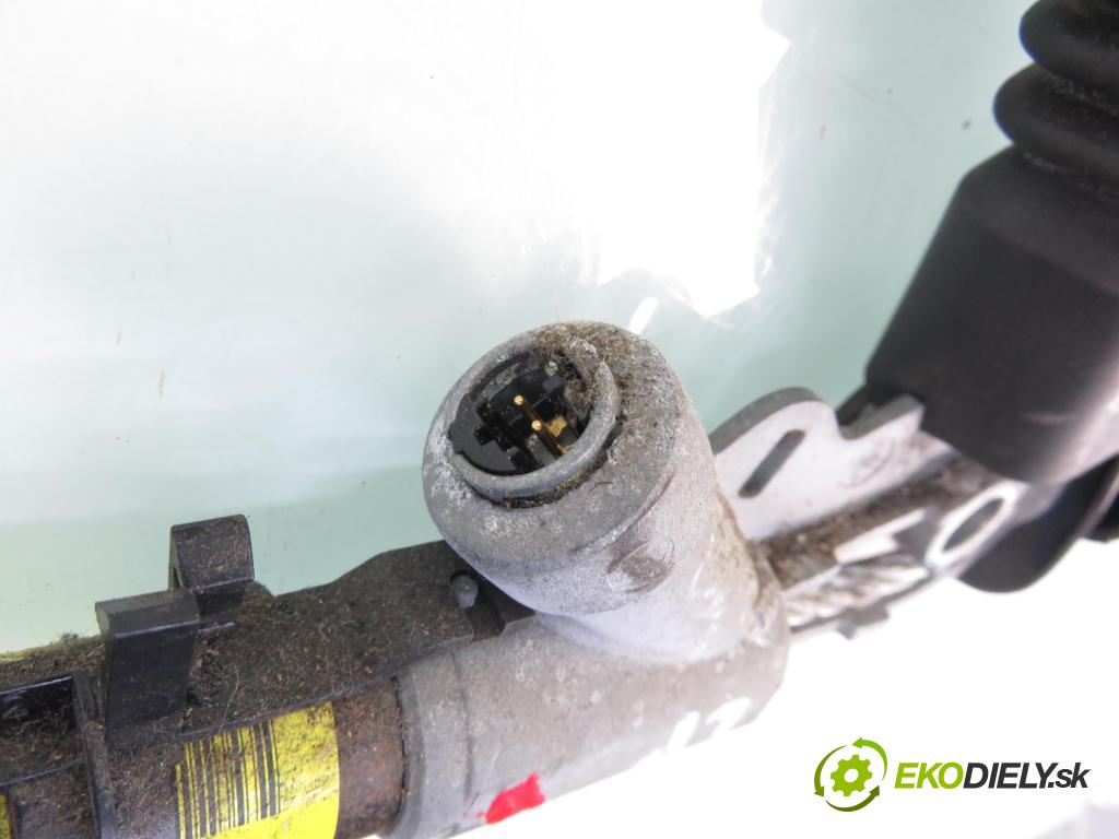 BMW X3 (E83) SUV 2004 110,00 2.0 d 150 - M47 D20 (204D4) 1995,00 zapínače pásov predný 33027345